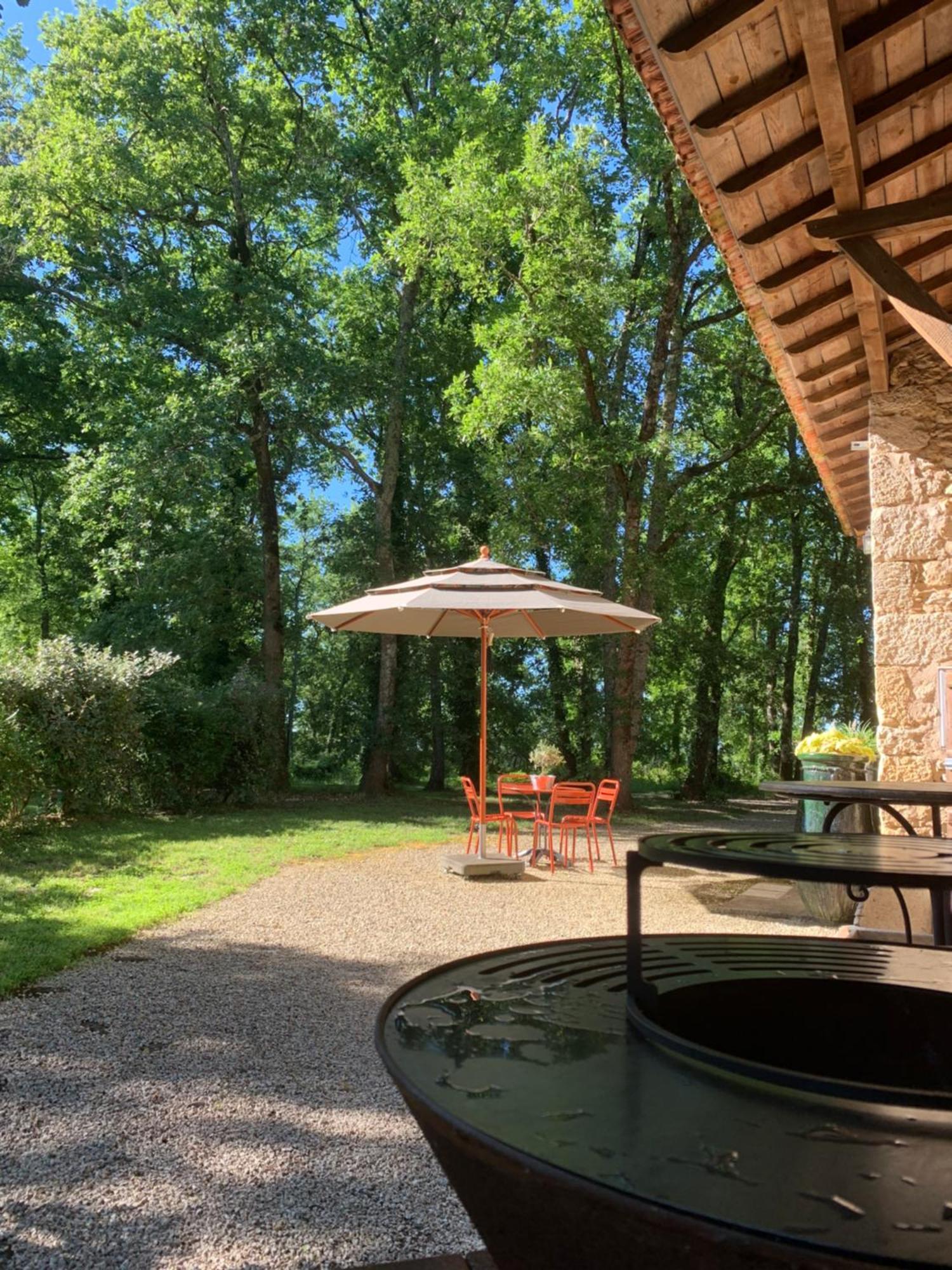 Le Buscagneau Vila Béraut Exterior foto